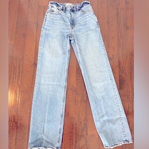 Abercrombie 90s relaxed jeans 28 XL! Like new!